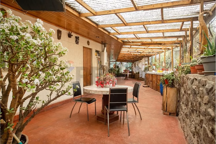 Hermosa casa santa sofia lo cañas/precordillera