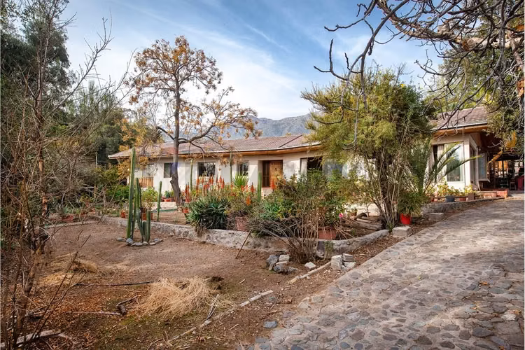 Hermosa casa santa sofia lo cañas/precordillera