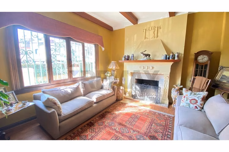 Elegante casona en recreo | 383 m² | 6d 4b
