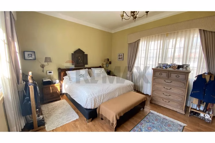 Elegante casona en recreo | 383 m² | 6d 4b