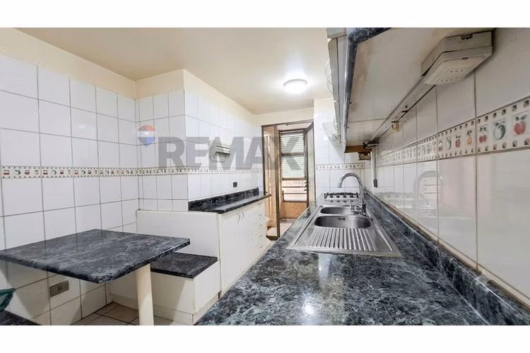 Metro príncipe de gales 3 dorm + servicio