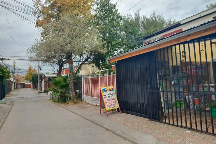 3 dormitorios, 2 baños, excelente conectividad.
