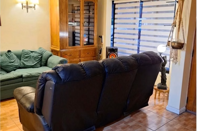 Se vende casa 4d / 2b roberto guzman las condes