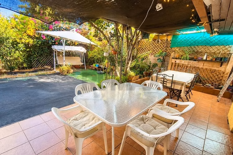 Se vende casa 4d / 2b roberto guzman las condes