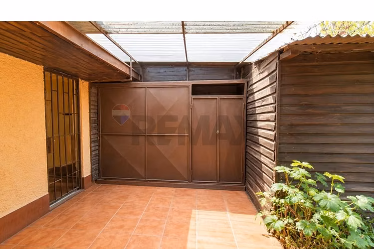 Se vende casa 4d / 2b roberto guzman las condes