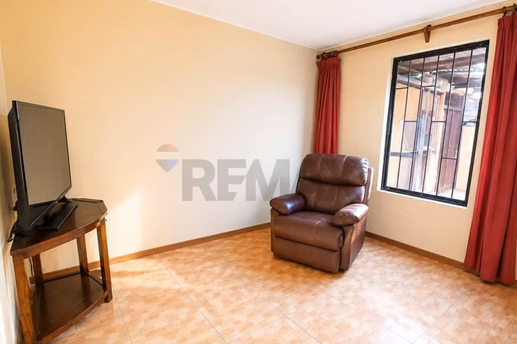Se vende casa 4d / 2b roberto guzman las condes