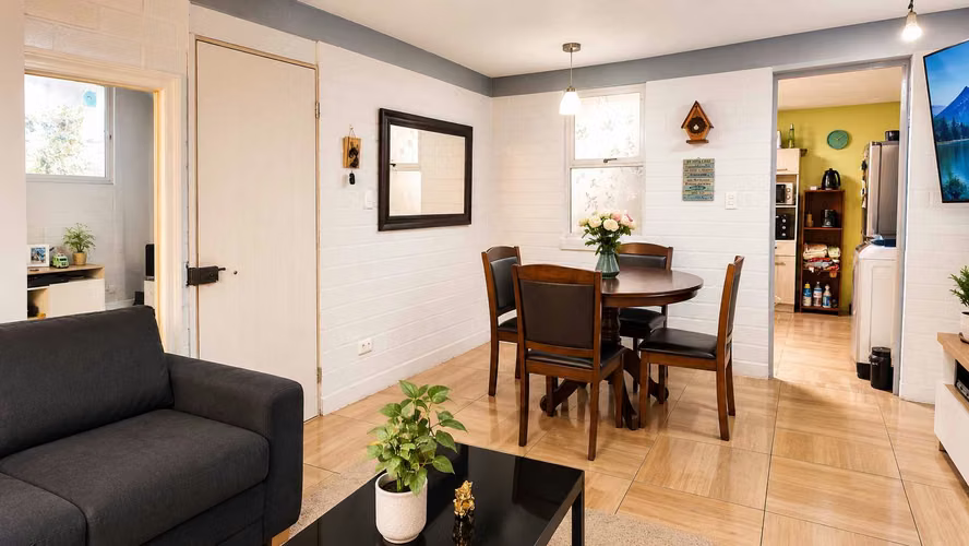 SE VENDE  AMPLIA CASA EN LA FLORESTA HUALPEN  (170920)