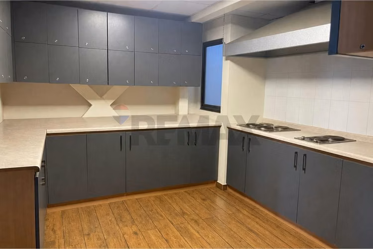 Edificio en venta cercano universidad