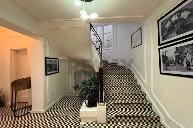 Hotel boutique 26hab+28baños. 1013m2. sta maría.