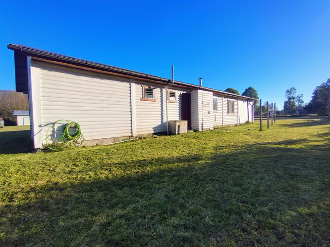 Parcela 5.000 m² con casa y planta purificadora de agua operativa — Catripulli, Curarrehue