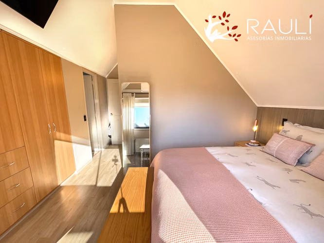 Se vende moderna casa de 2 pisos - barrio el Bosque, Valdivia