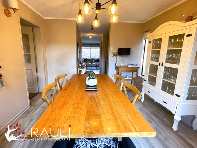 Se vende moderna casa de 2 pisos - barrio el Bosque, Valdivia