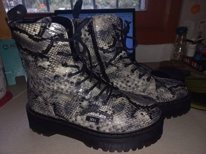 Abrigo y Zapatos