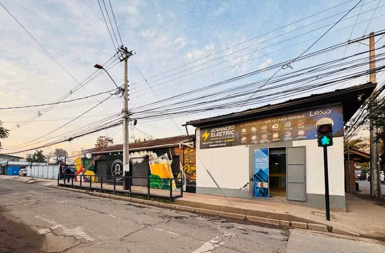 GRAN ESQUINA COMERCIAL EN VENTA - CENTRO DE BUIN, RM.