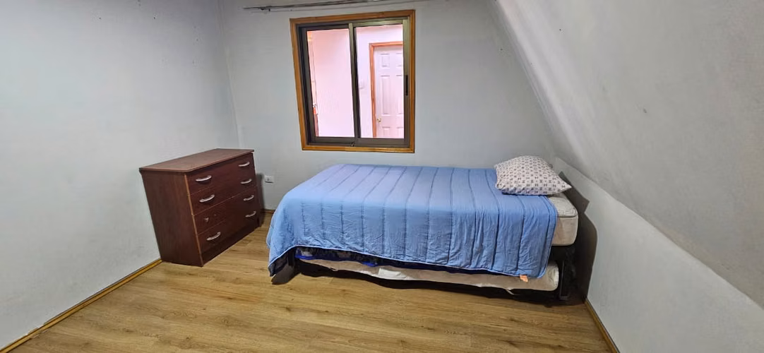  Habitación Amplia, Cómoda y Muy Bien Iluminada.