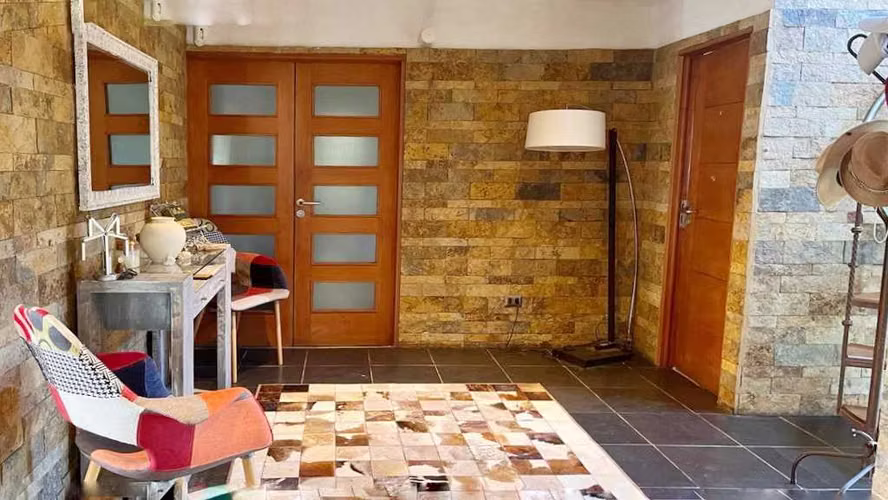 En venta parcela con casa en Peñaflor (171012)