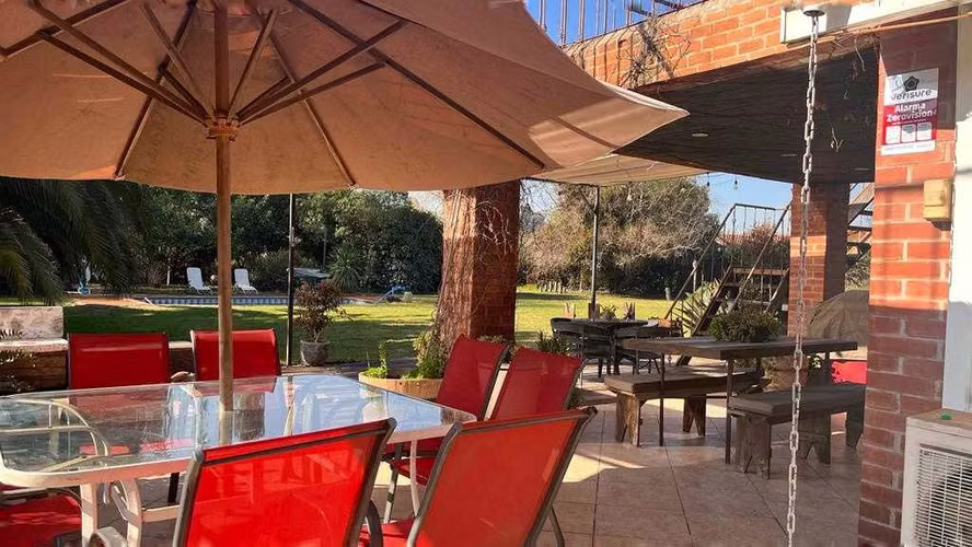 En venta parcela con casa en Peñaflor (171012)