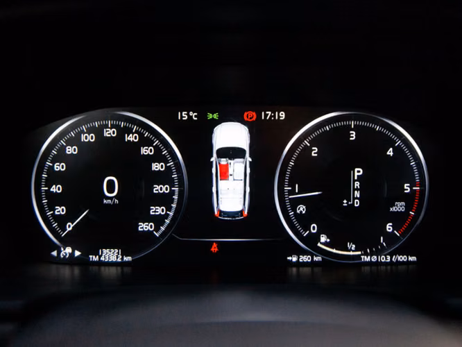 Volvo V90 D5 2.0 Momentum 2017