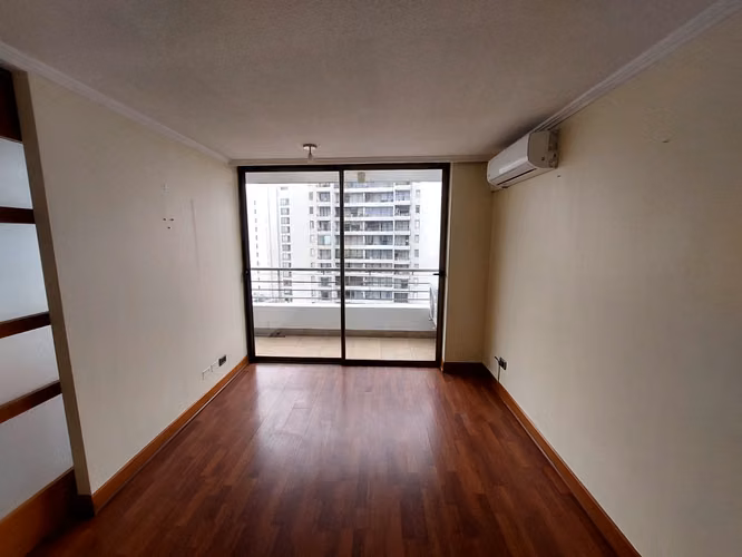 Excelente Arriendo de Departamento