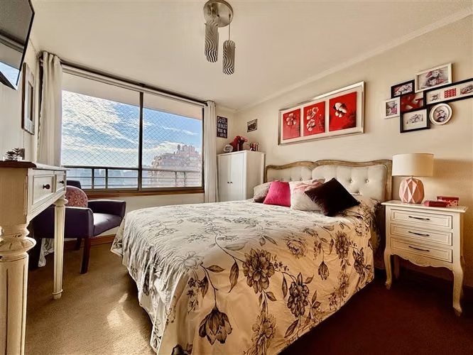 Departamento en venta de 3 dorm. en Las Condes