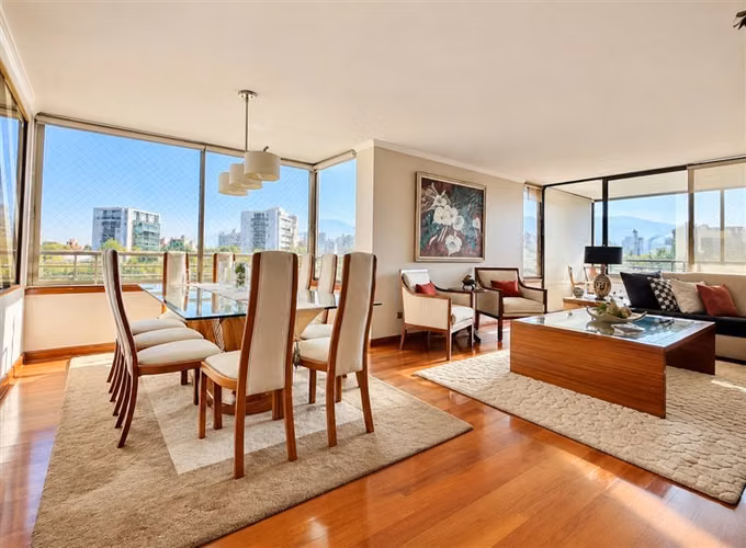 Departamento en venta de 3 dorm. en Las Condes