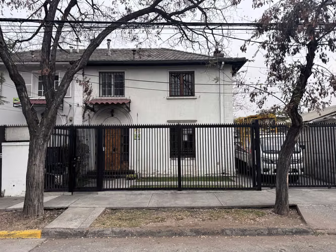 Arriendo oficina - gran casa Ñuñoa 180 m2 (171017)