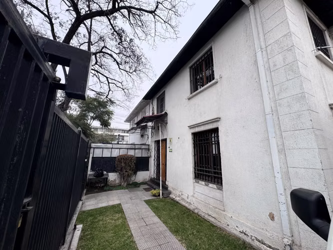 Arriendo oficina - gran casa Ñuñoa 180 m2 (171017)