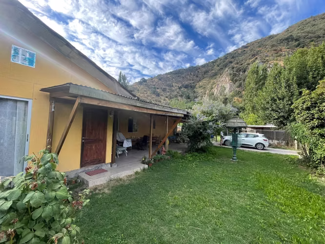 SE VENDE HERMOSA CASA
