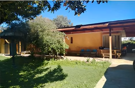 SE VENDE HERMOSA CASA