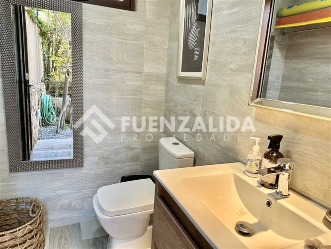 Gran Casa Familiar en Venta de 6D-8B Nogales de La Dehesa