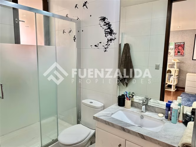 Gran Casa Familiar en Venta de 6D-8B Nogales de La Dehesa