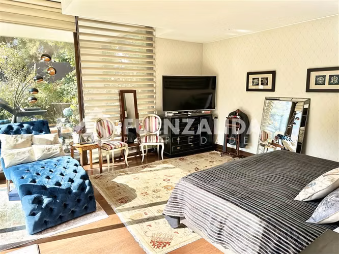 Gran Casa Familiar en Venta de 6D-8B Nogales de La Dehesa