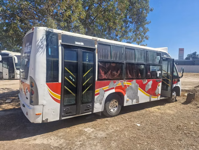 Minibus Youyi ZGT6805DG Año 2012