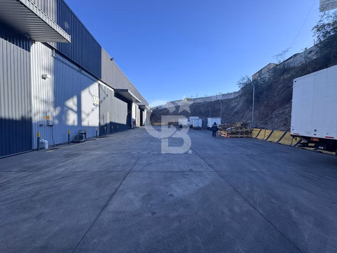 Bodega Premium | Flexible y Segura | Quilicura