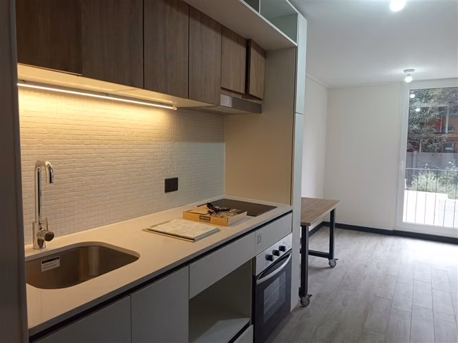 CON OFERTA, A ESTRENAR Home Studio Metro Lourdes