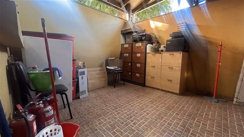 Casa en arriendo de 5 dorm. en Estación Central