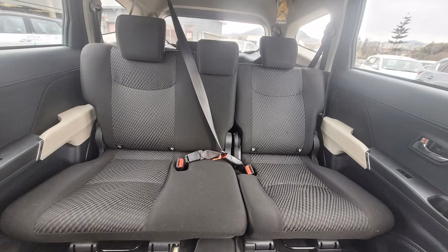 Toyota RUSH 1.5 MT FULL MECANICO 1.5 • 4x2 • Mecánica • 2023