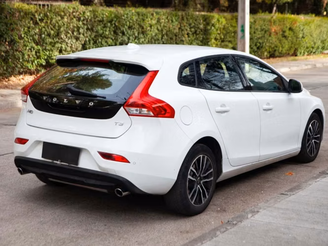 Volvo V40 T3 2019