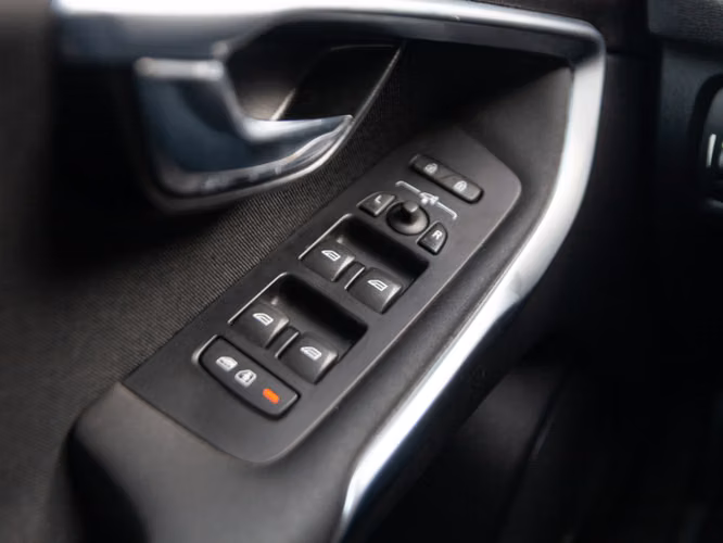 Volvo V40 T3 2019