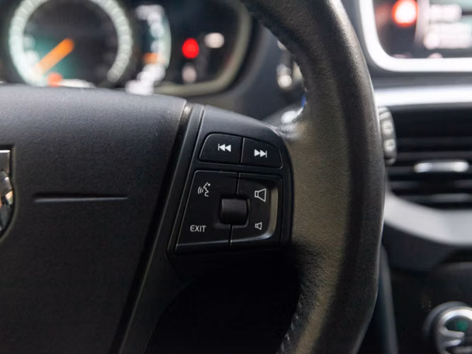 Volvo V40 T3 2019