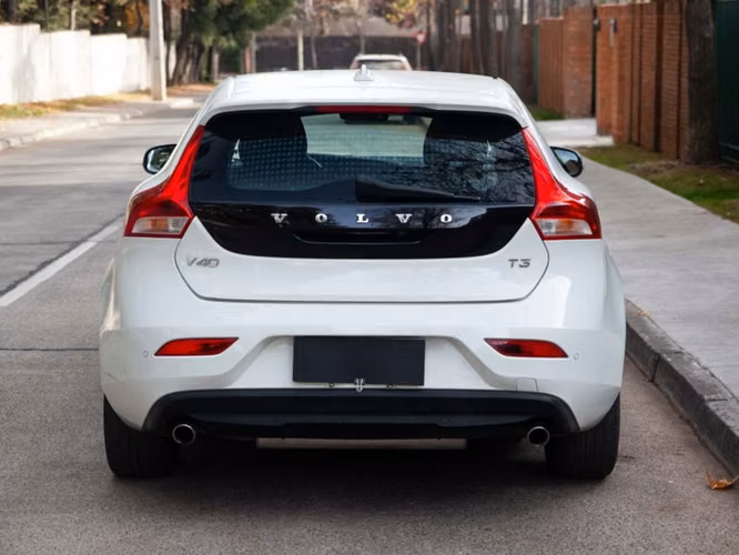 Volvo V40 T3 2019