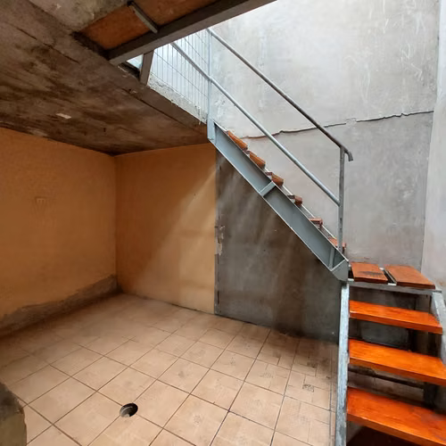 Se Vende Amplia Casa Familiar Con Terraza Y Estacionamiento