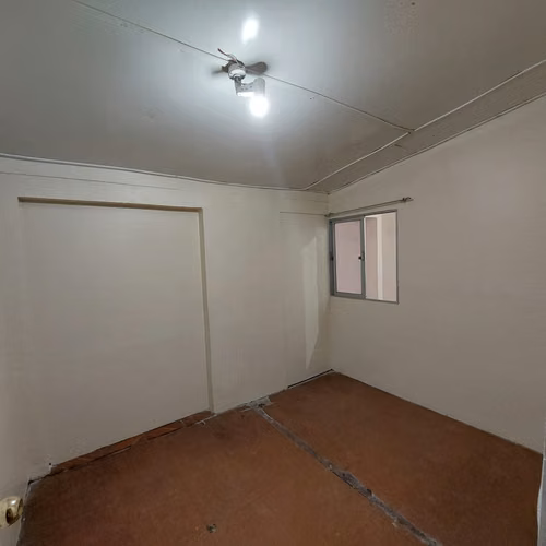Se Vende Amplia Casa Familiar Con Terraza Y Estacionamiento