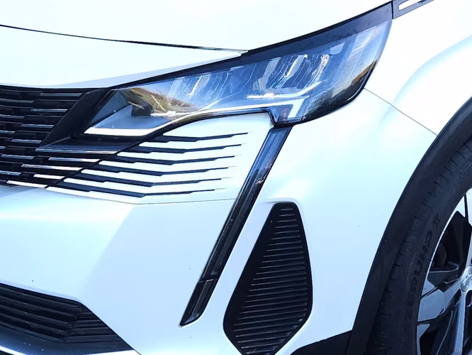 Peugeot 3008 1.6 ALLURE PACK THP 4X2 165 EAT6 5P 2022 - Imagen 11
