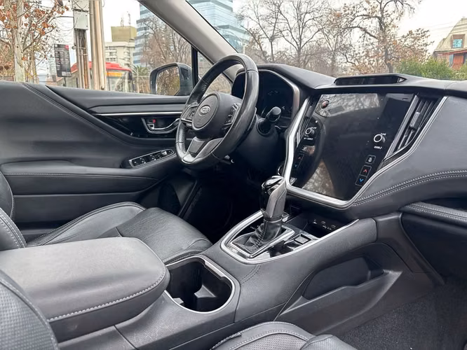 SUBARU OUTBACK 2022