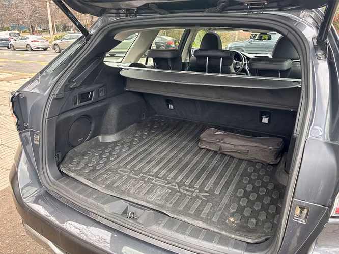 SUBARU OUTBACK 2022