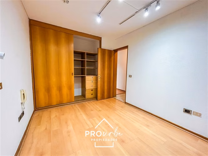 Casa en arriendo de 6 dorm. en Las Condes - Imagen 13