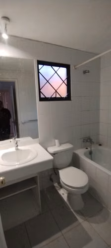 Casa en Portezuelo Tobalaba , cerca Mall Tobalaba.