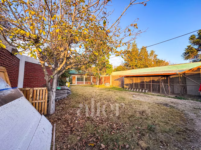 Espacio Ideal para Empresa con Casa en1.400m2 (171064)