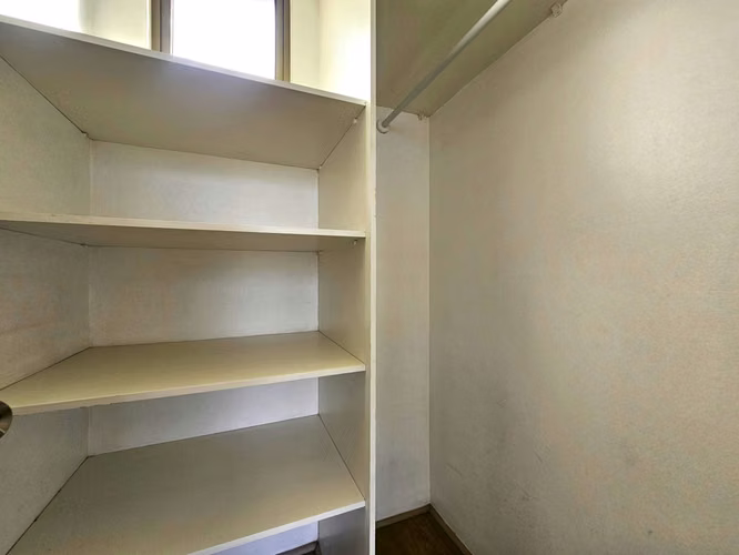 VENTA AMPLIO DPTO SAN MIGUEL COCINA SEPARADA (171073)